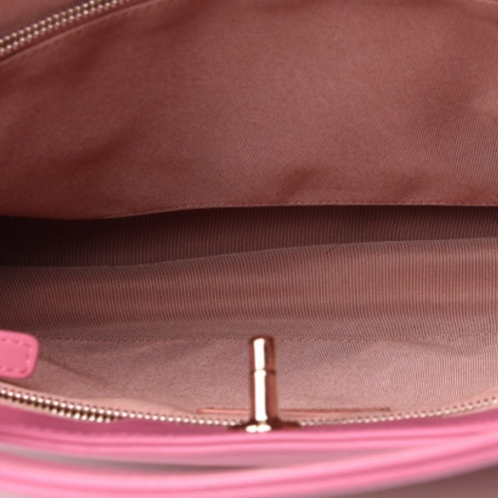 CHANEL RUNWAY BAG - Picture 8 of 8